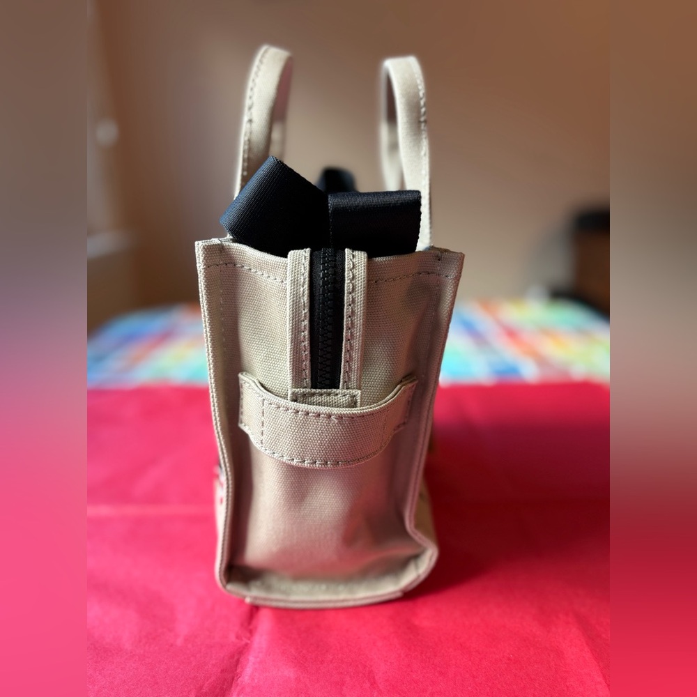 🐍 MARC JACOBS LUNA NEW YEAR COLLECTION 🐍 THE SNAKE CANVAS TOTE BAG 🐍 NWT 🐍 - Picture 15 of 16